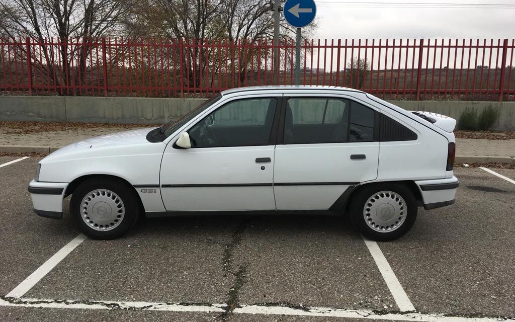 Opel Kadett GSI 2.0, 130 PK marvsclassics transport